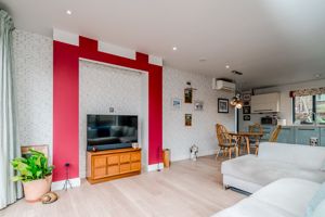 Photo 47- click for photo gallery